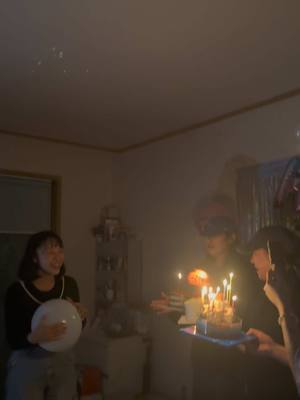 A post by @marysengmunmai2 on TikTok caption: တကယ်ကို မမေ့နိုင်အောင် မွေးနေ့ဂုဏ်ပြုပေးကြတဲ့ သူငယ်ချင်းတွေကို ကျေးဇူး အများ အများ အများကြီးတင်ပါတယ်🥺💘😘💕@Marysengmunmai #marysengmunmai #kachingirl #myanmar 