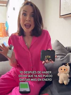 A post by @andreatorreh on TikTok caption: Según yo no salgo porque gasto. Si supieran que desde mi celular gasto igual jaja😭 Prometí ya no gastar pero pasaron cosas, ya saben… ¡Feliz Jueves! — #ATH🍄 #andreatorre #humor #enero #lipsync #actriz #jueves 