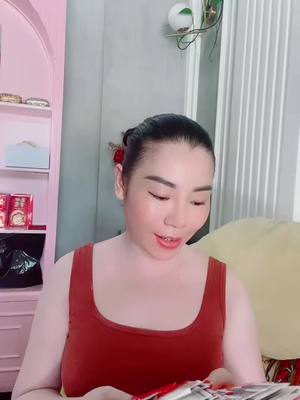 A post by @koupmom9999 on TikTok caption: ចុមមុិចចឹងបងប្អូន#foryou #fypシ 