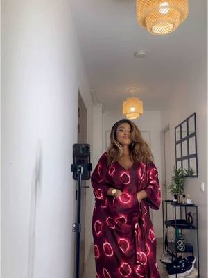 A post by @diyahmoda on TikTok caption: Des nouveautés à chaque fois . Contact via whatsap #pourtoii #foryoupage❤️❤️ #robes #paris #dresses 