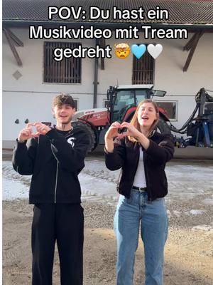 A post by @evy.nfc on TikTok caption: Wir waren einfach dabei & ich bin sogar drin 😱😱😱🧡 #herzblatt @Mia Julia @Tream @janny47_ #aua #miajulia #tream 