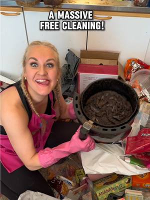 A post by @aurikatariina on TikTok caption: Your Mess, My Mission!! 🤩 @sorteraoy gave me a free dumpster!! #deepcleaning #cleanhome 
