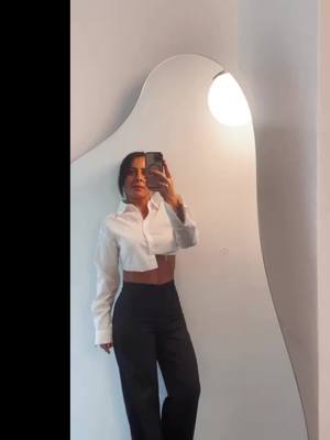 A post by @kaderoezz on TikTok caption: #fyppppppppppppppppppppppp #keşfetbeniöneçıkar #foryou #foryoupage #önecıkart👑 #viraltiktok #beauty 