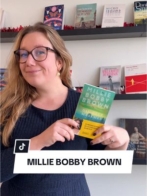 A post by @pocket_editions on TikTok caption: Dix Neuf Marches de Milly Bobby Brown c'est l'histoire de Nellie, 18 ans, qui vit à Londres en 1942, sous la menace des bombes. Elle tombe amoureuse et tente de construire sa vie jusqu’à ce qu’un événement tragique survienne. Il te fait envie ? 💬 #BookTok #pocket #recommandationlivre 