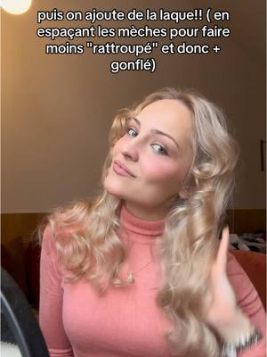 A post by @_itsnotcamille_ on TikTok caption: 5 min de coiffure mais une journée entière de slay #noheatcurls #overnightcurls #hairstyle #bouclesanschaleur #blonde #blond 