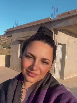 A post by @berberwoman on TikTok caption: Amya3fou Rebbi iharzikem 🩷 #taqvaylith_tahourith♓💕✅ #kabyle_girl #algeriangirl #kabylie_kabylia♓♓♓ #algerie_dz #algerie🇩🇿 #CapCut 