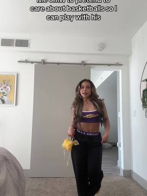 A post by @citygurlzup on TikTok caption: Just trying to hit during halftime sir 🧍🏽‍♀️ @FashionNova 🔍Lakers Freethrow Wide Leg Pant + Lakers Halftime crop top