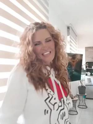 A post by @michelaoliviero5 on TikTok caption: #accadeoggi 