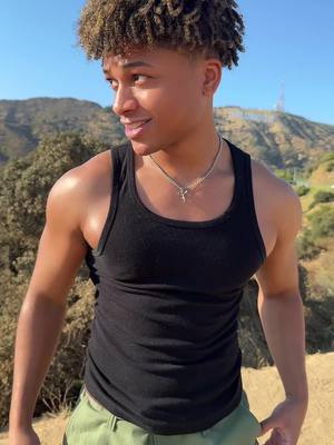 A post by @andreswilley on TikTok caption: only old tiktokers will remember this one 👀😭🤣
