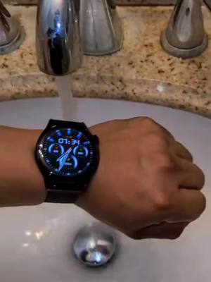 A post by @motofrasesgt on TikTok caption: smart watch #smartwatch #smartwatches #smartwatchviral #relojinteligente #relojinteligente⌚ #reloj 