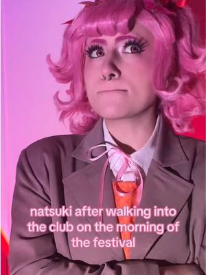 A post by @lithiumludgate on TikTok caption: feelin crushed by tha weight of the world 2nite 💔 #natsuki #natsukicosplay #natsukiddlc #natsukiddlccosplay #dokidokiliteratureclubcosplay #dokidoki #ddlc #ddlccosplay #cosplay #cosplayer 