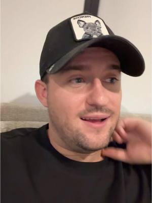 A post by @arturogonzalezl on TikTok caption: Los espero en mis otras redes por cualquier cosa 🥹 LOS AMO 🤍