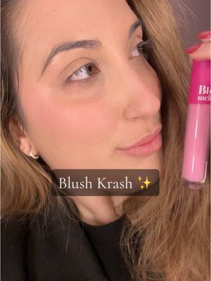 A post by @esteela.campillo on TikTok caption: @Krash Kosmetics  💗  Estoy enamorada de él , desde el minuto 0 que lo probé . Sobre  todo su aroma a chuche incita a a no parar de aplicarlo 😋 #krash #blush #colorete #pink #parati 