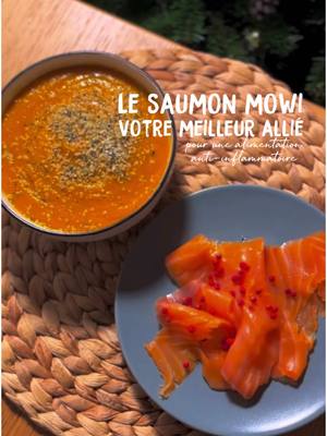 A post by @mowi_fr on TikTok caption: Un velouté de légumes + le saumon pas fumé aneth et baies roses MOWI = le meilleur combo anti-inflammatoire ✨ #mowi #saumon #antiinflammatory #antiinflammatoire #recettefacile #recetterapide #recettesimple  👩🏽‍🍳 @Mange Ris Aime Blog 