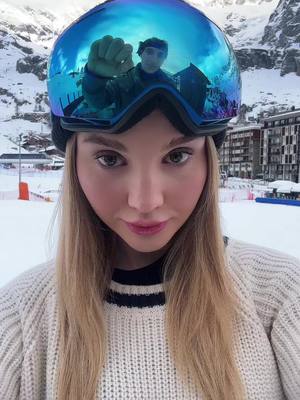 A post by @valevedovatti on TikTok caption: Daisy??? 🏔️🏂