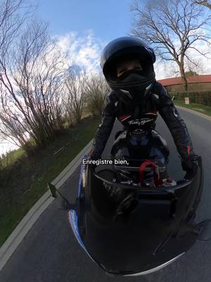 A post by @lelie.s1000rr on TikTok caption: #CapCut #pourtoii #femme #motard #motarde #bikerlife #tik_tok #fypsounds #bmwmotorsport #abonnetoi #s1000 #fyppp #Motorsport #femmeforte #moto #song #abonnetoi #hautdefrance #pasdecalais #trendingvideo #❤️ #reels #prt 