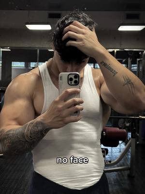 A post by @andoonig on TikTok caption: no face :) #fitness #gym 