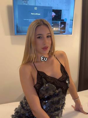 A post by @barbaraparada5 on TikTok caption: Adoro🔫💆🏼‍♀️ factos reais #fy #friends 