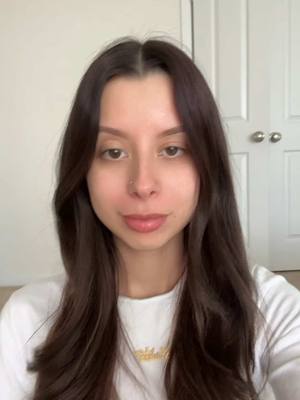 A post by @arii on TikTok caption: follow my instagram: arii !! 🫶🏼