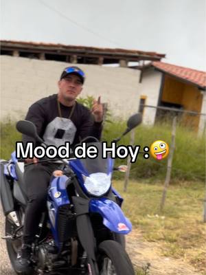 A post by @david_duque04 on TikTok caption: Mood De Hoy:🤪#motos #yamaha #xt660 #tachira #motopirueta #velocistas #viral #benito 