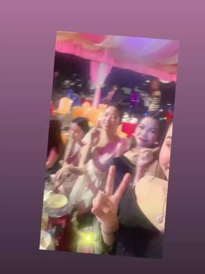 A post by @kkhhhzzxx on TikTok caption: មិនងាយបានជួបគ្នាទេ🤣🤣