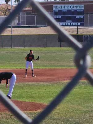 A post by @josmelyjossy13 on TikTok caption: #fyp #paratiiiiiiiiiiiiiiiiiiiiiiiiiiiiiii #beisbol #baseball #bendecida #mimundo #baseballislife 