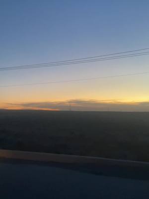 A post by @2004martinez.5 on TikTok caption: Atardecer de Juárez 😎camino real