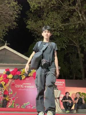 A post by @168okok on TikTok caption: ##สโลว์สมูท #ok  លូយអ្នកក្រោយ📸🥰🤣