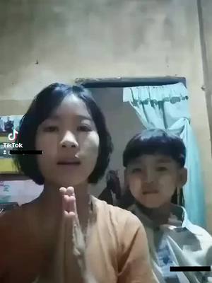 A post by @thithilay851 on TikTok caption: ချစ်တုန်းကြီးတေ🥰ချစ်လိုက်တာ🫶 အမြန်ဆုံခွင့်ရပိးပျော်ပျော်နေသွားမယ်မမရဲ့ကလေးတွေနဲ့ဘေးအန္တရာယ်ကင်းကင်းနဲ့အဆင်ပြေပြေရှိနေကြပါစေ🥰🙏🍀#🍀🍀🍀 