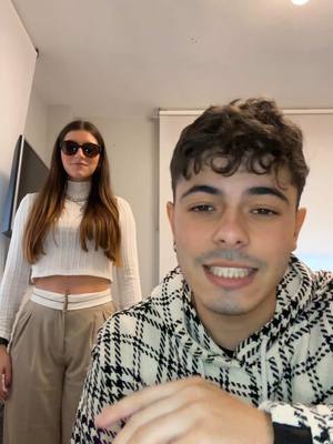 A post by @ on TikTok caption: Lalalalala #trend #lalala #viral #parati #MaestriDelPov 