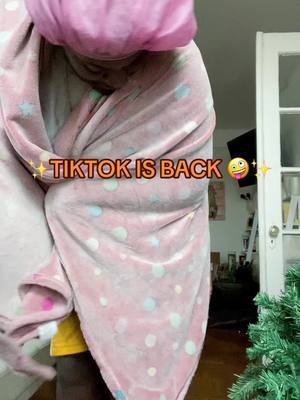 A post by @iiamkwasii on TikTok caption: TIKTOKLESHA IS BACKKK 