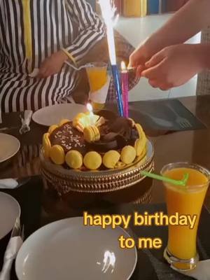 A post by @hindjbarah on TikTok caption: happy birthday to me #هنداجبارة🥰🥰🥰 #ايهاب_توفيق #اصحاب_العبارات_الفخمه_التعليقات_لكم،💔🥀؟ #tiktoklive #kenitra #tiktoklive 