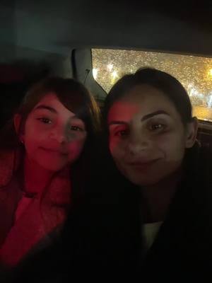 A post by @simy.simona00 on TikTok caption: 🥰😘