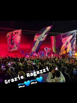 A post by @forzanapolisempre077 on TikTok caption: #ultrasnapoli1972💙💙 #voliamoneiperte🔝💎🇪🇪💙🇪🇪💙 #accadeoggi 