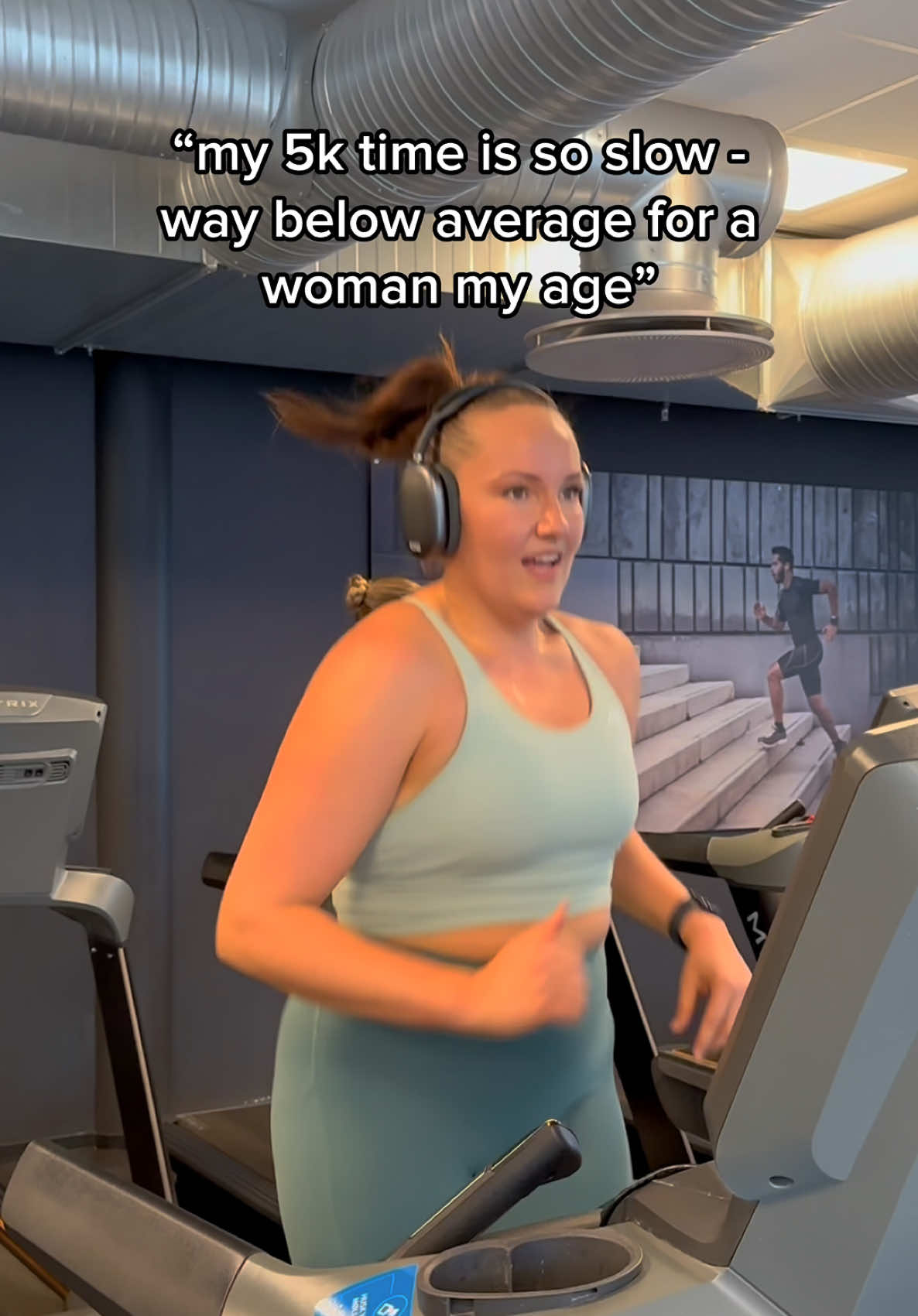 A post by @camillalor on TikTok caption: if anything us slower runners are far more impressive because we run for way longer than those athletes in the front😂🩷🏃🏻‍♀️💨