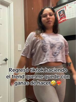 A post by @dkarla504 on TikTok caption: Regresó y no me iba quedar con las ganas😆😆 #foryou #fyp #parati #trend #maluma #bailando @Juan Luis @Nicky Jam 