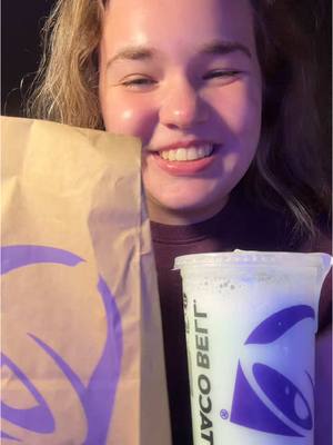 A post by @jellybean.sweets on TikTok caption: We are so back you’ll!!! #tacobell #burrito #mukbang #sauce 