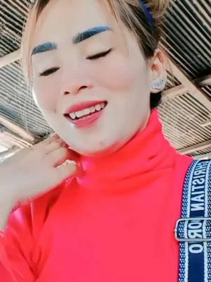 A post by @bongchanntakeov on TikTok caption: #ថ្ងៃនេះ #☺️☺️☺️ 