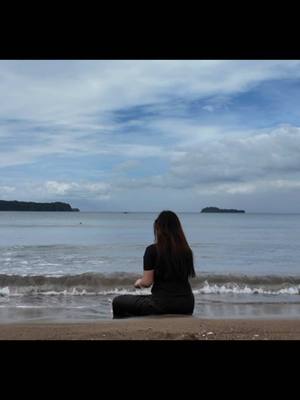 A post by @rishkluin on TikTok caption: Like this everyday🌴🐚♥️ #beach #ocean #waves #philippines #tropical #fyppppppppppppppppppppppp 