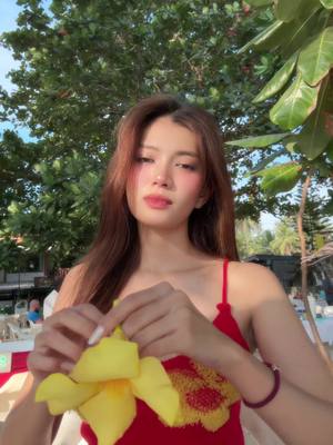 A post by @ninilineainofficial on TikTok caption: နင်မရှိဘဲငါမနေတတ်တော့ဘူးလေ 🌼#NiNiLinEain #OOTD #beach 