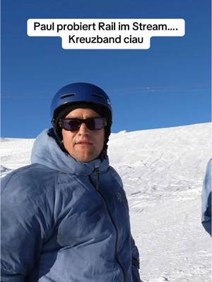 A post by @fregepaul on TikTok caption: Twitch: fregepaul #fregepaul #aditotoro #skitok #comedy #ski #berge #laax #skifahren 