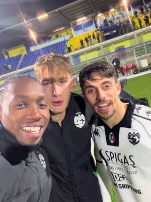 A post by @spezia.calcio on TikTok caption: ¿Este, este, este o este? 🤔 #SpeziaCalcio #SerieBKT #CarrareseSpezia #TikTokFootball #TikTokCalcio 