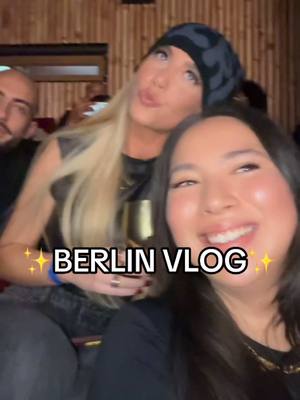 A post by @zinniacelya on TikTok caption: Berlin Vlog bevor die Schlammschlacht losging 🙃  @hannihase 💗 @Daniel | Love Is Blind Germany @berfin  #finni #fy #fyp #loveisblindgermany #loveisblind #berlin #Vlog #hanni 