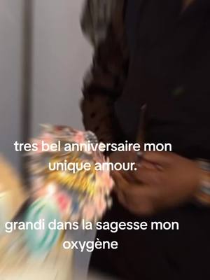 A post by @wwwmaichalova on TikTok caption: #fypシ゚ #guineenne224🇬🇳 #france🇫🇷 #CapCut #tiktokdebloquemesvuesstp @marguerita @Binta Dulac @La H🩷Lova🩷🇬🇳🇫🇷🇬🇳 @@malydiallo28 @Mohamed Gassama @224603378530210malickfac @Bébé rose 🥀soumah @Ibrahima Sory Wandal 