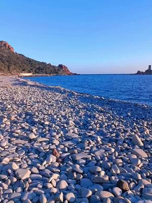 A post by @reflet_naturel83 on TikTok caption: #frejus #landscape #paysage #coucherdesoleil #plage #sea #beach #nature #agay 