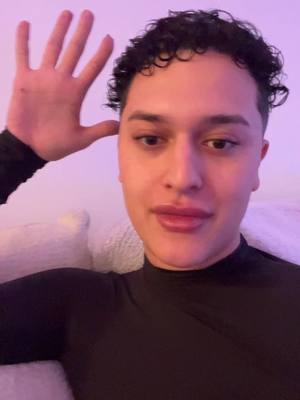 A post by @ethanzev on TikTok caption: @SAILORR heeyyyy pookie😩💋