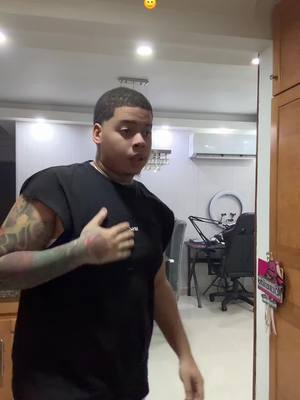 A post by @bradydsc10 on TikTok caption: Wao dios que barbaridad 😂 #fy #viralvideo #bradydsc