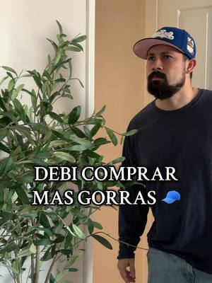 A post by @wilderfitteds on TikTok caption: Debi comprar MAS…. 🧢 #fittedhats #gorras #fitteds #59fifty #beisbol #fyp #parati 