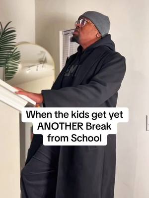 A post by @trezanderson_ on TikTok caption: They been outta school more than in! #comedy #funny #treztiwaun #oneminute 