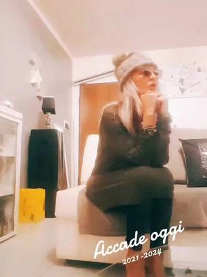 A post by @pattypatty.1 on TikTok caption: #accadeoggi #neipertee #pyfツviral_❤ 